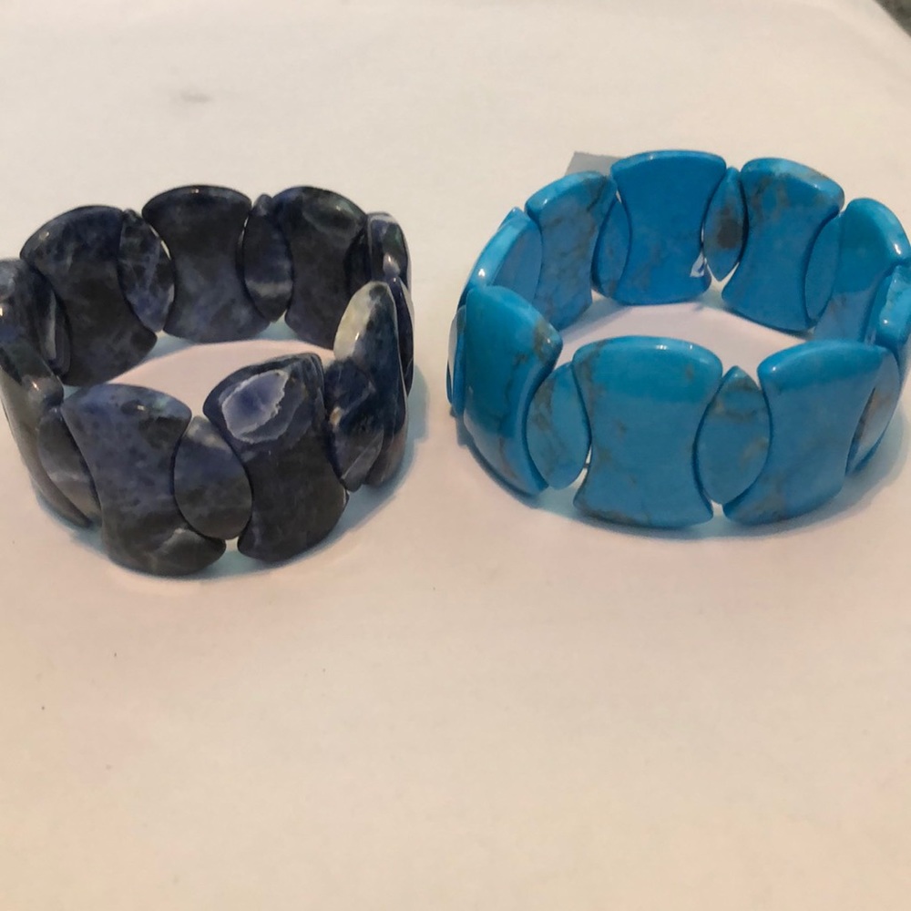 2 bracelets